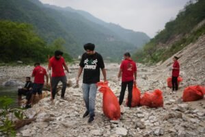 Winds of Change: Cleanup Drive at Maldevta by SRSHTI